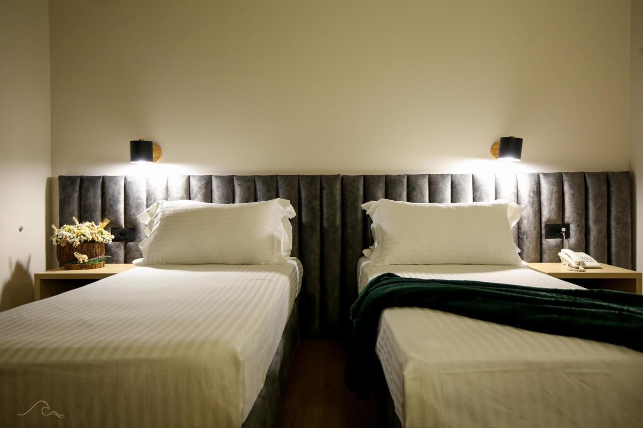 Hotel Libertas วญอเรอ ภายนอก รูปภาพ