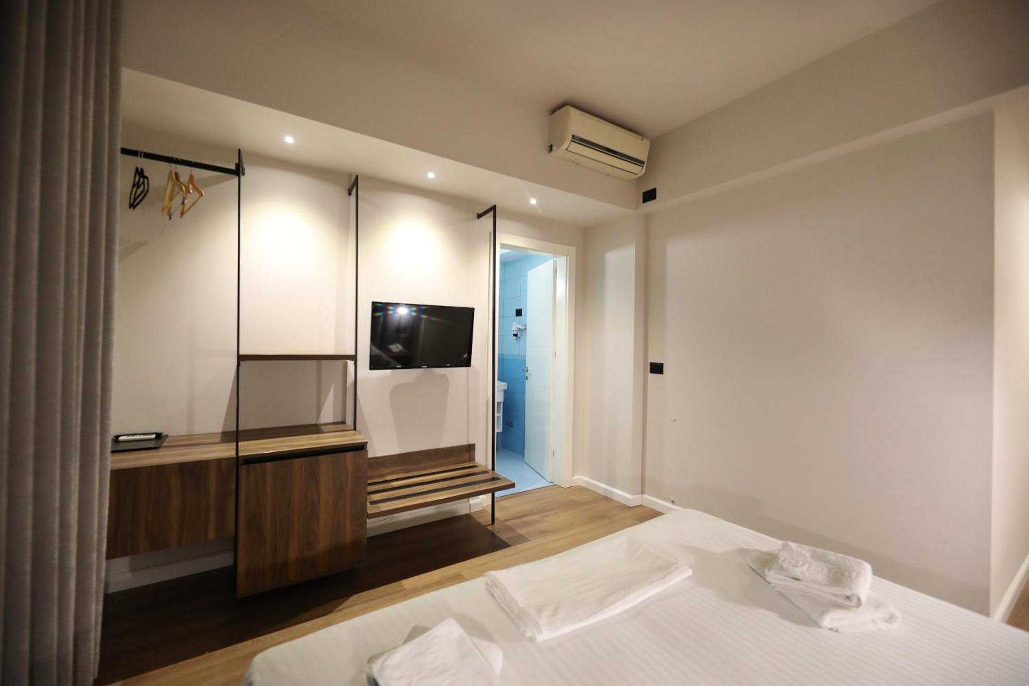 Hotel Libertas วญอเรอ ภายนอก รูปภาพ