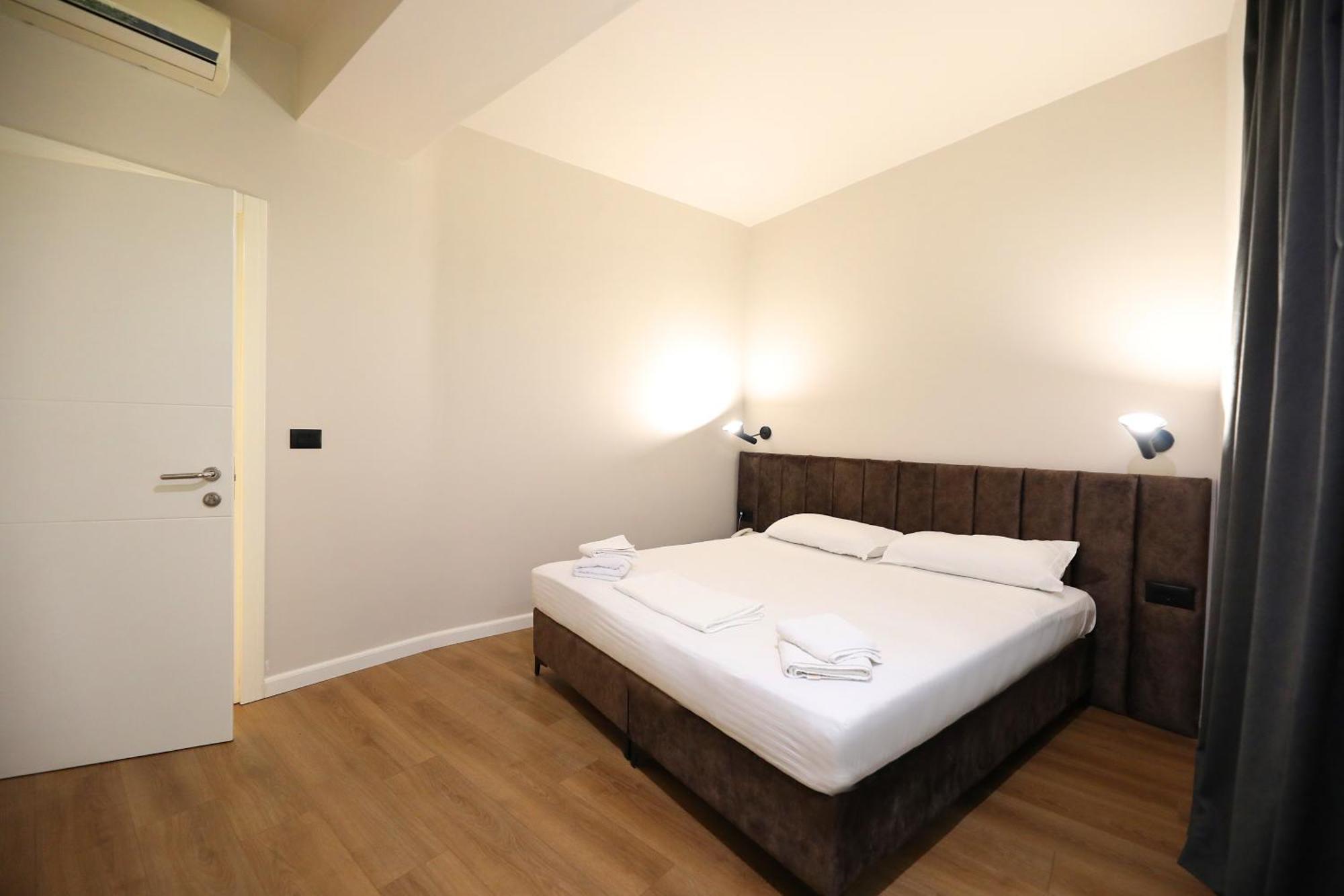 Hotel Libertas วญอเรอ ภายนอก รูปภาพ